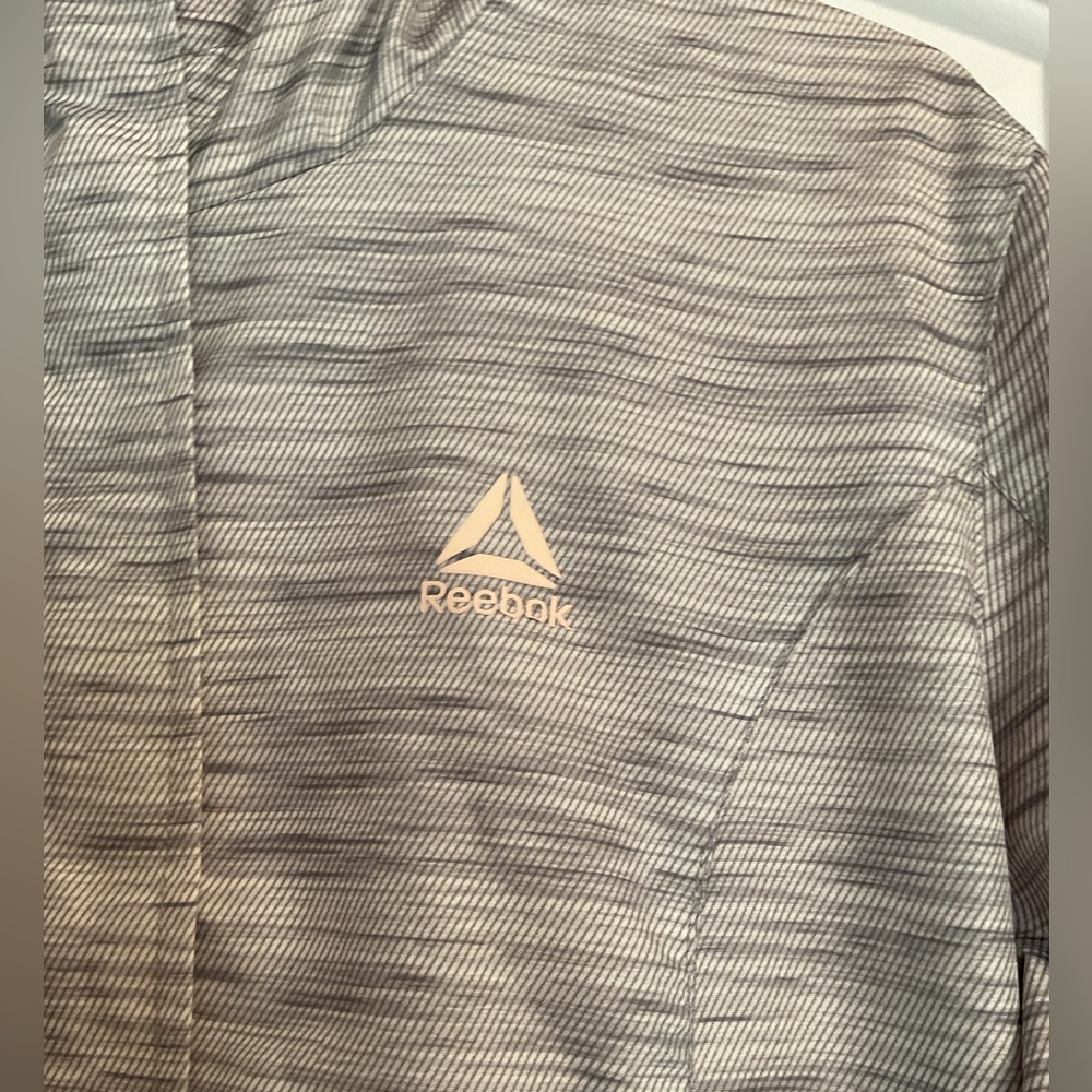 Reebok Lightweight Jacket - Picture 4 of 12